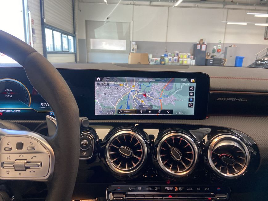 Mercedes-Benz CLA 35 AMG 4M - Samsaru's Car Outlet
