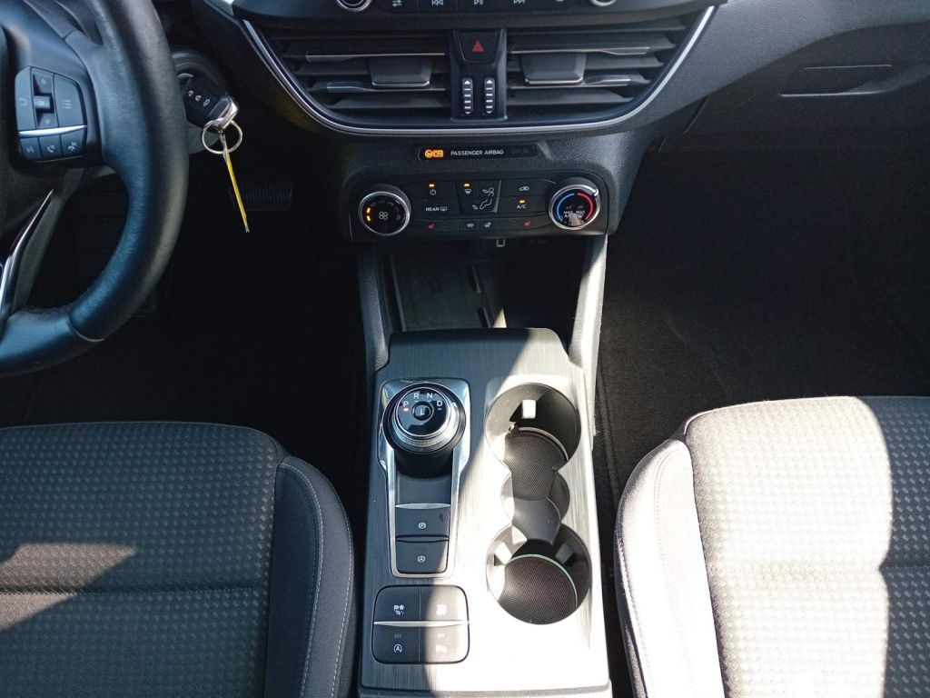 Ford Focus Turnier 2.0 EcoBlue Aut. - Samsaru's Car Outlet
