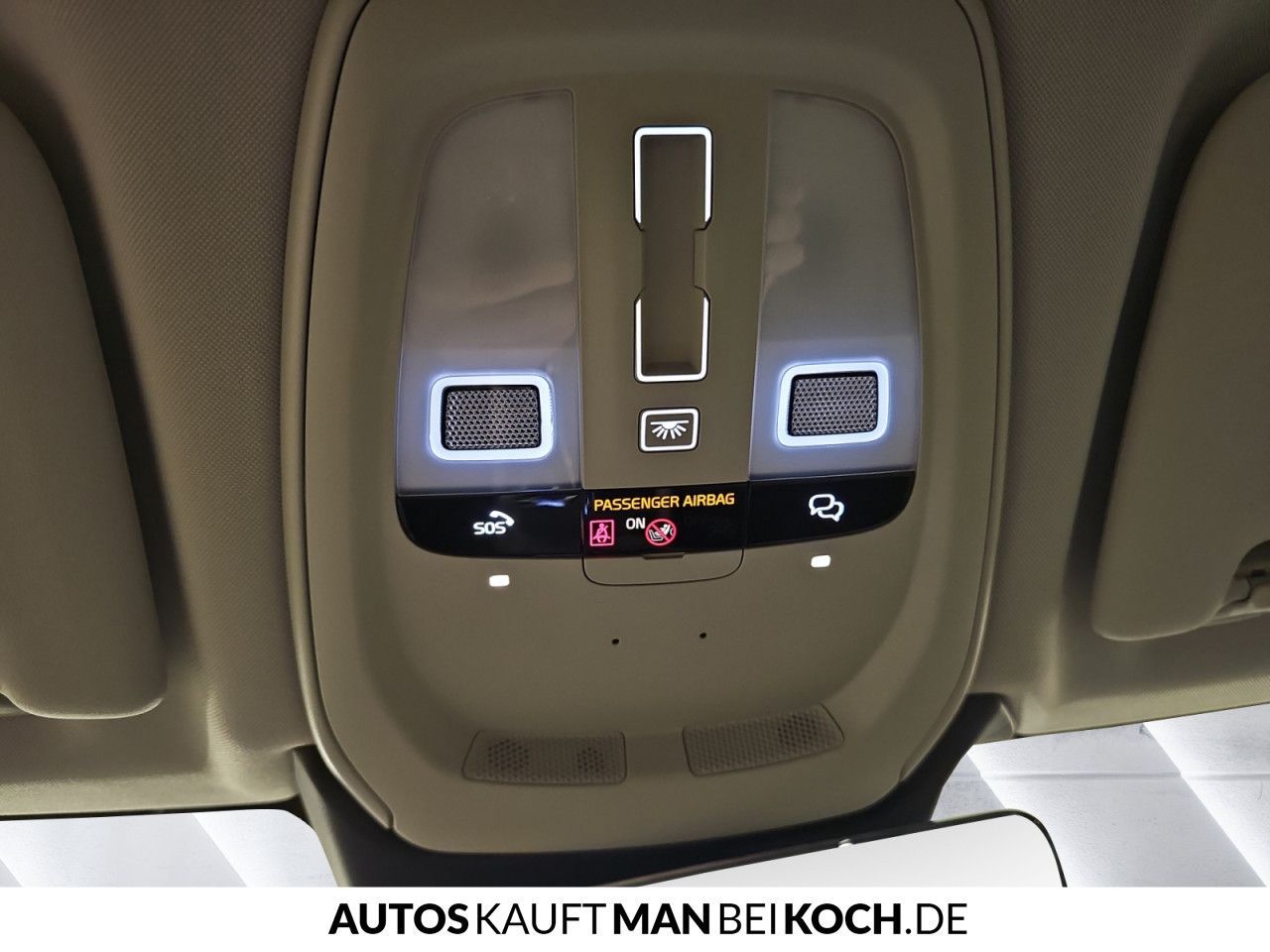 Volvo XC60 T6 AWD Plug-in Hybrid Ultra Dark - Samsaru's Car Outlet