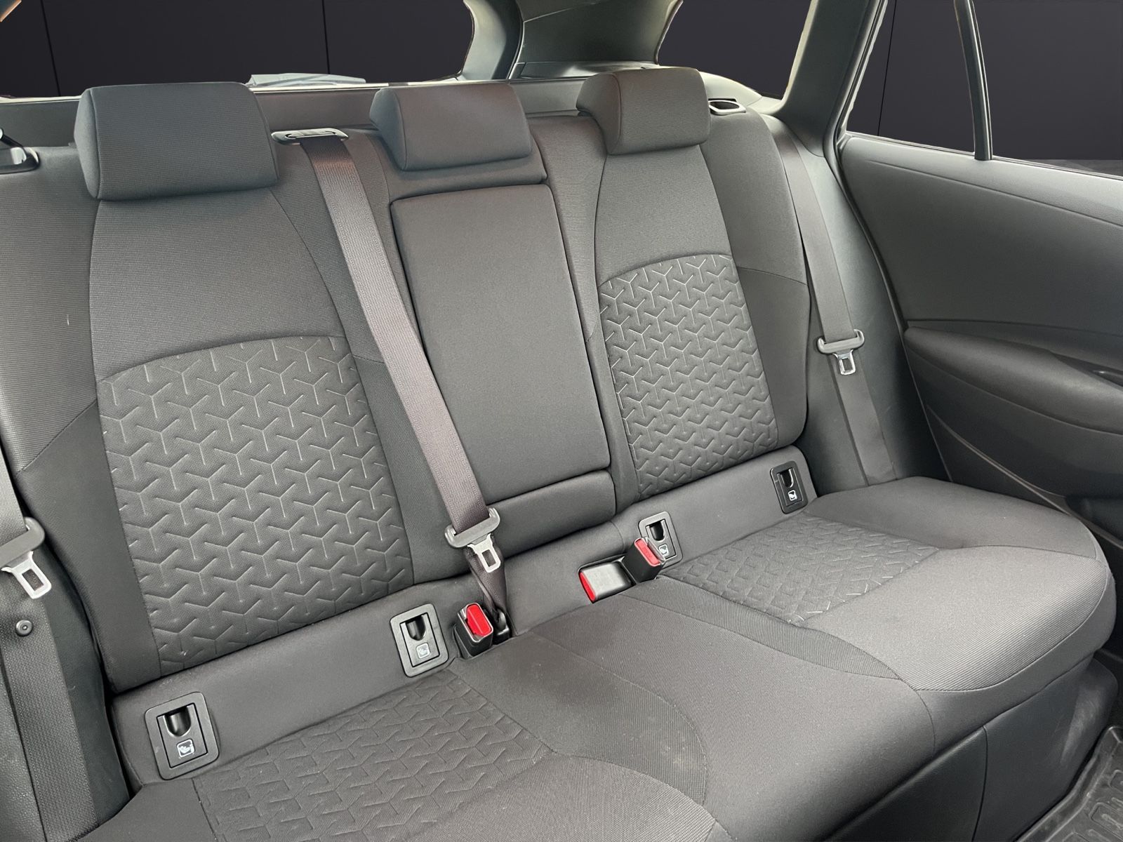 Toyota Corolla Touring / Sports Hybrid - Samsaru's Car Outlet