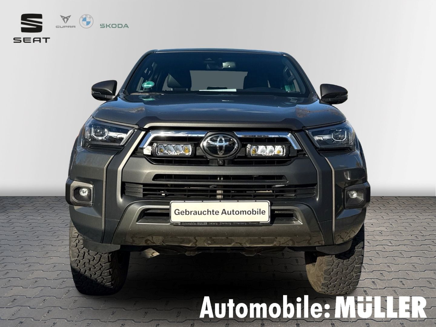 Toyota Hilux 2.8 D-4D Double Cab Invincible 4x4 BFGoodr