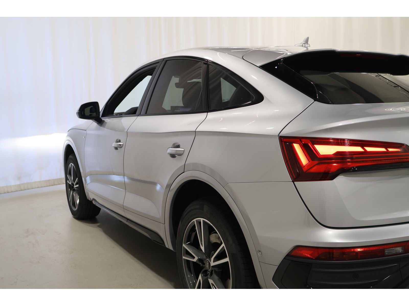 Audi Q5 Sportback 50 TDI quattro S line Matrix*PDC*Ar