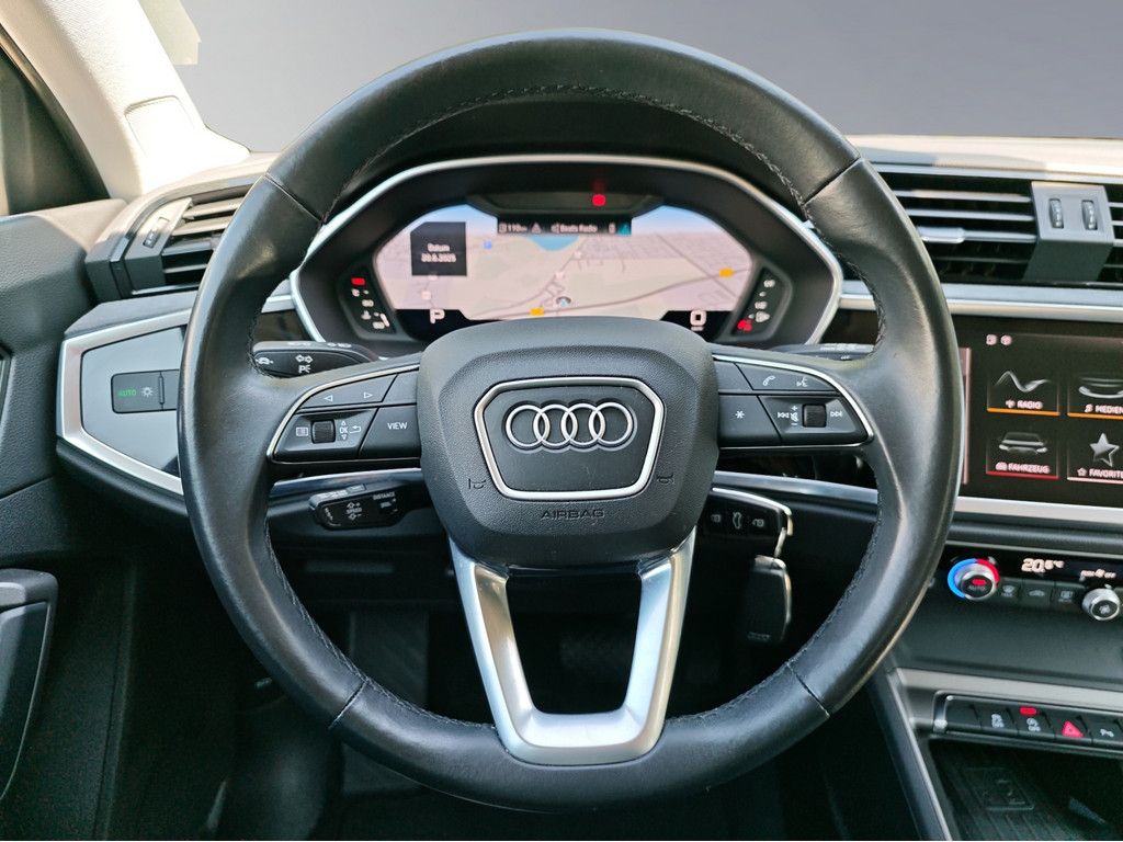 Audi Q3 35 2.0 TDI quattro S-tronic - Samsaru's Car Outlet