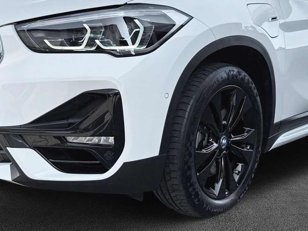 BMW X1 xDrive25e Sport Line - Samsaru's Car Outlet