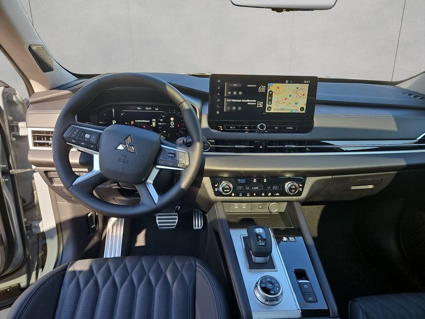 Mitsubishi Outlander 2.4 4WD Plug-In Hybrid Top*AHK*