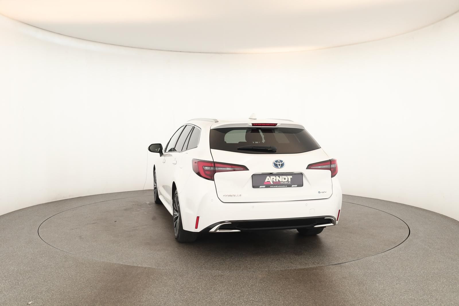 Toyota Corolla Touring Sports 2.0 CVT Team D Navi Kam