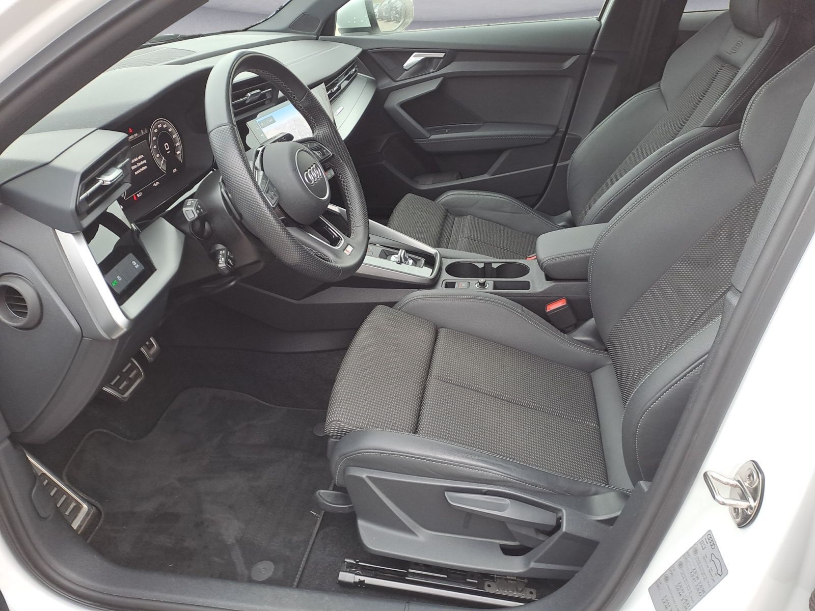 Audi A3 Sportback 45 TFSIe S-tronic S-Line Navi Virtu