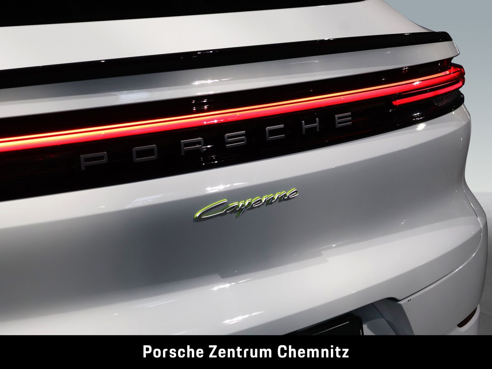 Porsche Cayenne E-Hybrid Coupé 4+1Sitze; 360°;Sitzbelüft