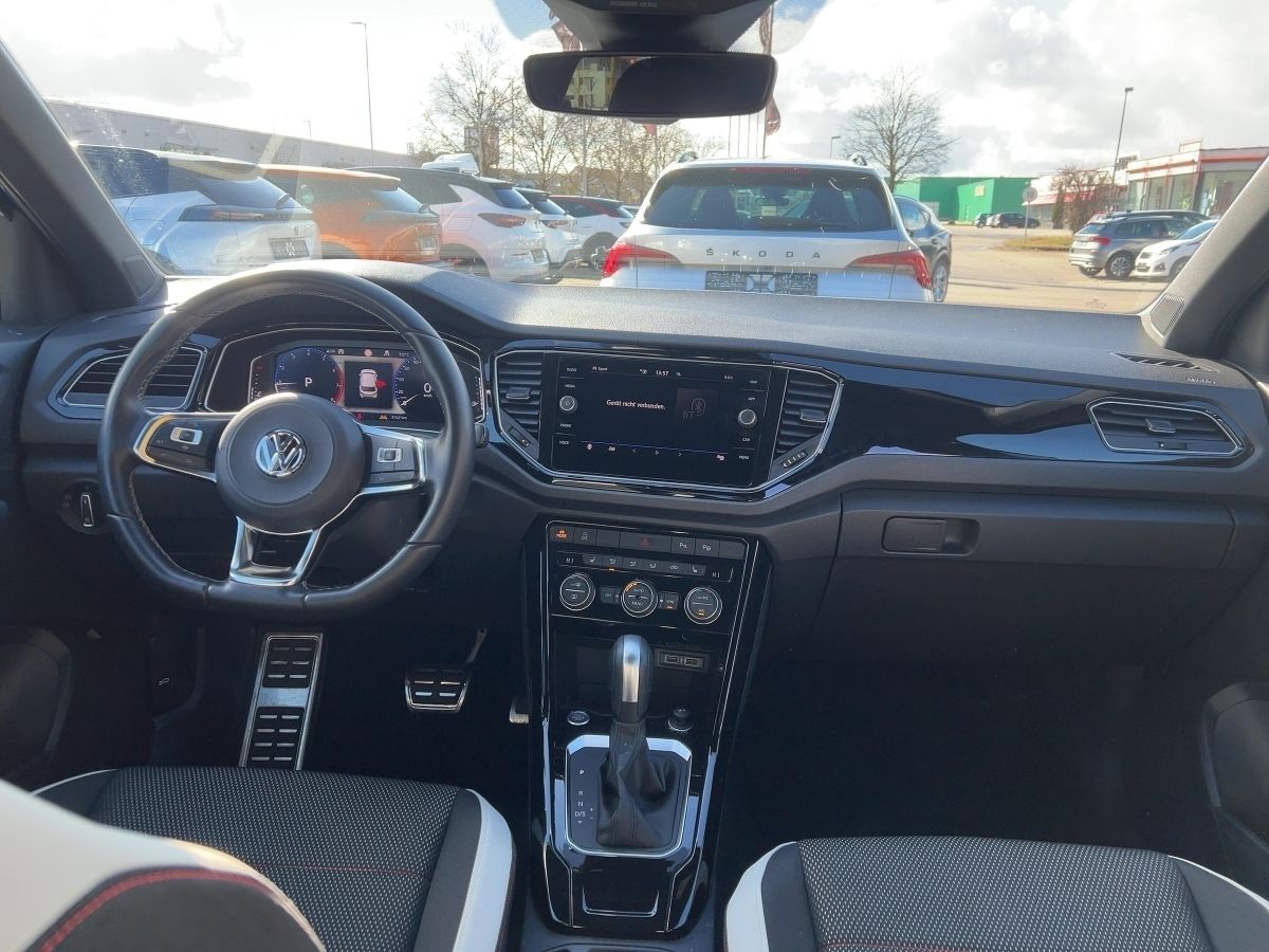 Volkswagen T-Roc 1.5 TSI - Samsaru's Car Outlet