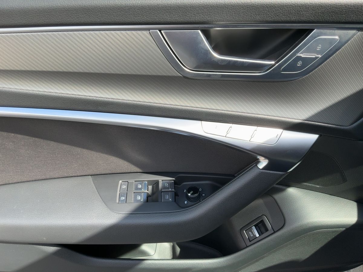Audi A6 Limousine 45 TFSI SPORT - Samsaru's Car Outlet