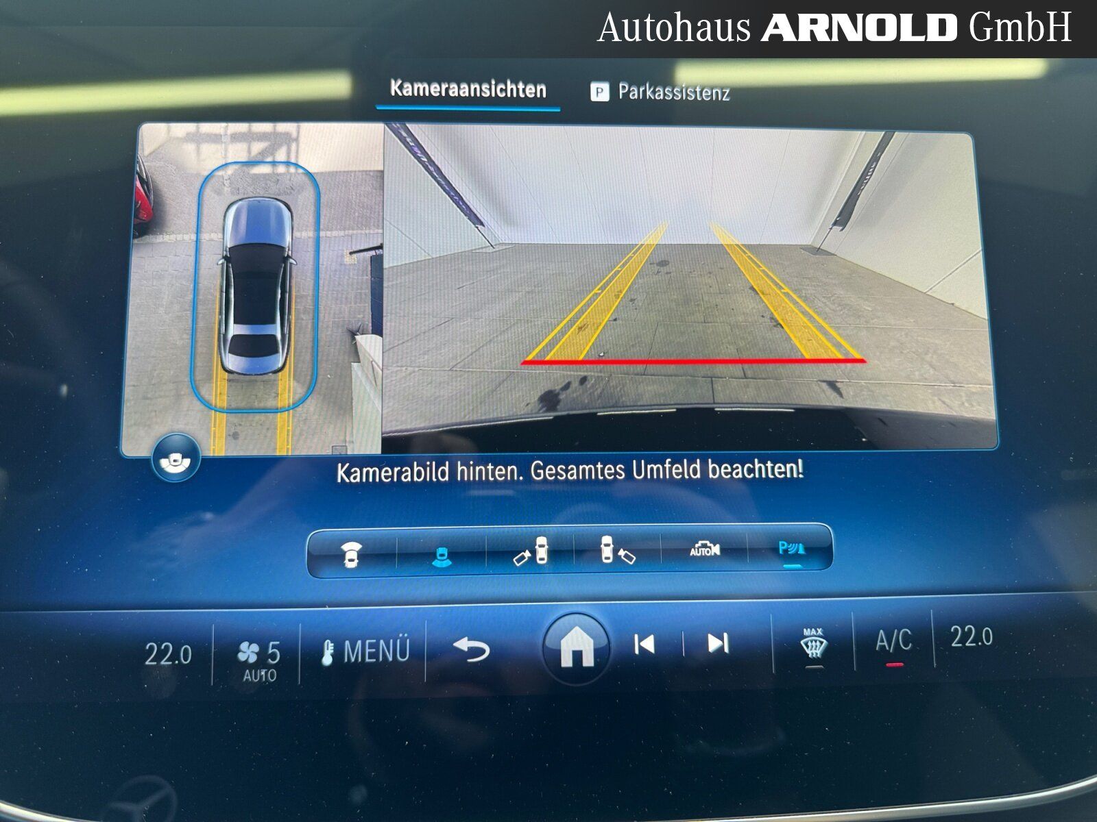 Mercedes-Benz E 220 d 4M AMG-Line SUPERSCREEN 21" 360° DISTR.