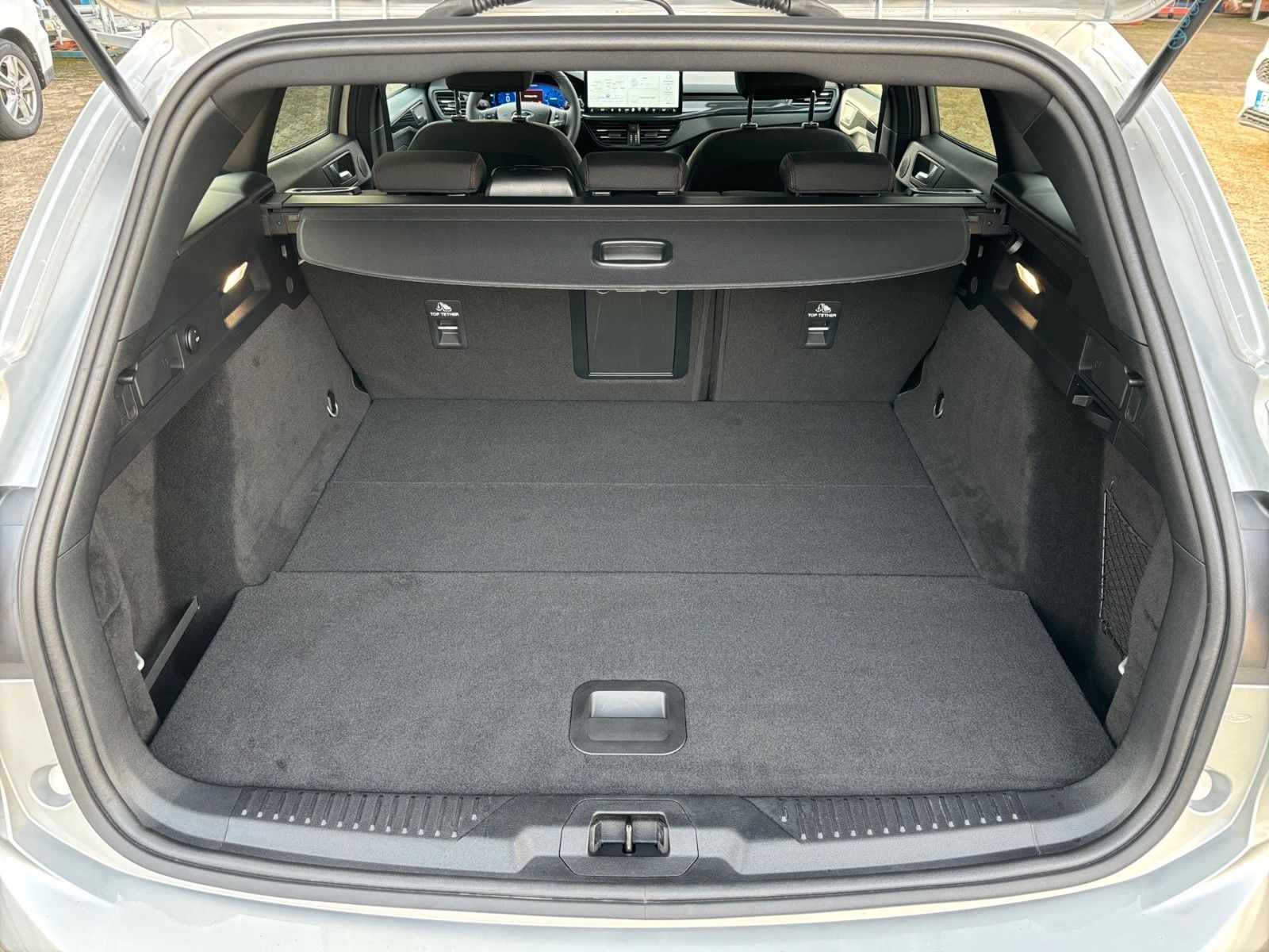 Ford Focus Turnier 1.0 HYBRID Aut. ST-Line X |B&O|LED