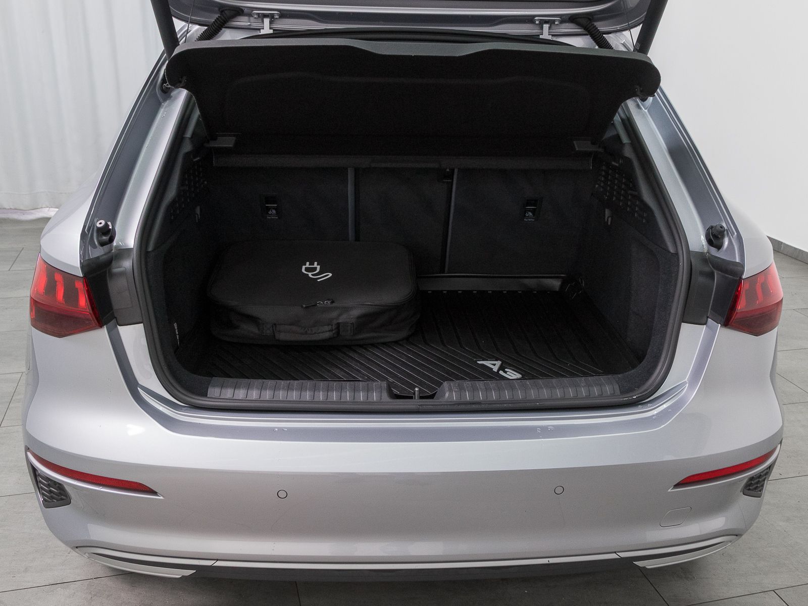 Audi A3 Sportback 40 TFSI e ADVANCED - Samsaru's Car Outlet