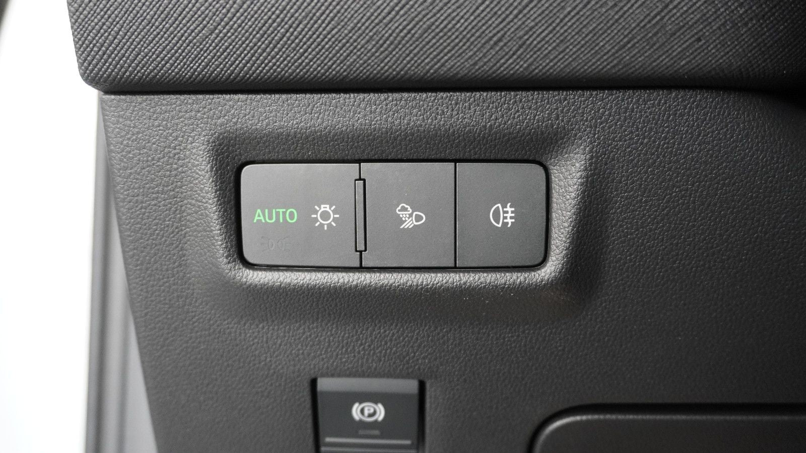 Skoda Kodiaq 2.0 TDI 4x4 Sportline*AHK*HEAD-UP*PANO*7S