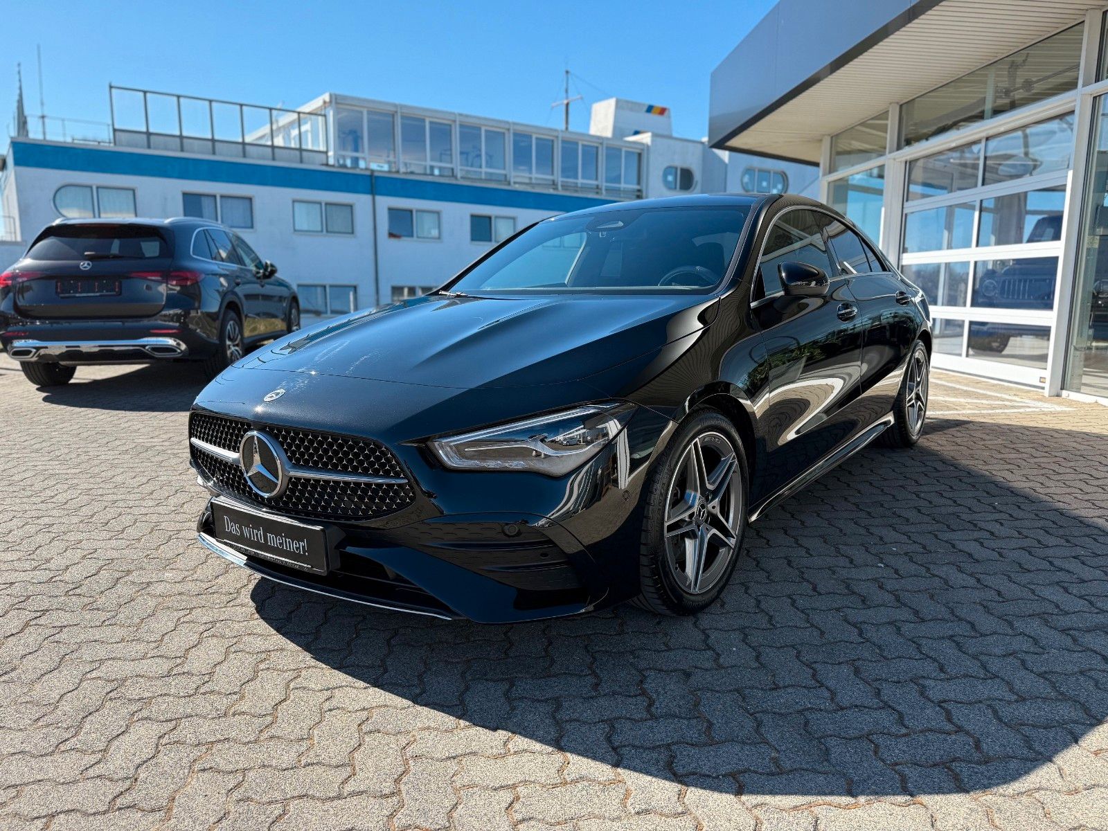 Mercedes-Benz CLA 200 AMG-Line - Samsaru's Car Outlet