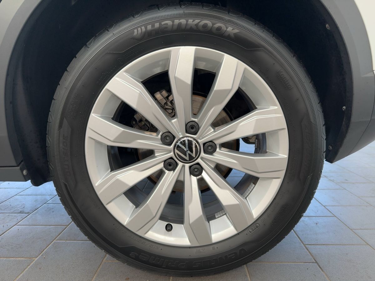 Volkswagen T-Roc 1.5 TSI DSG Sport - Samsaru's Car Outlet