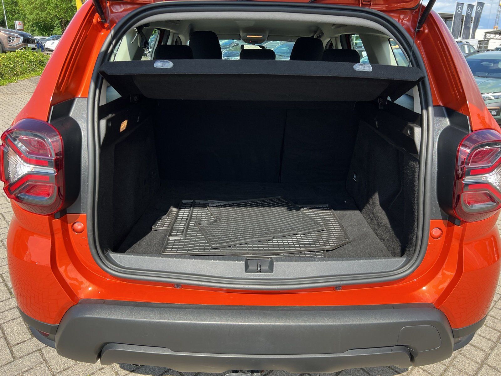 Dacia Duster TCe 100 ECO-G Essential - Samsaru's Car Outlet