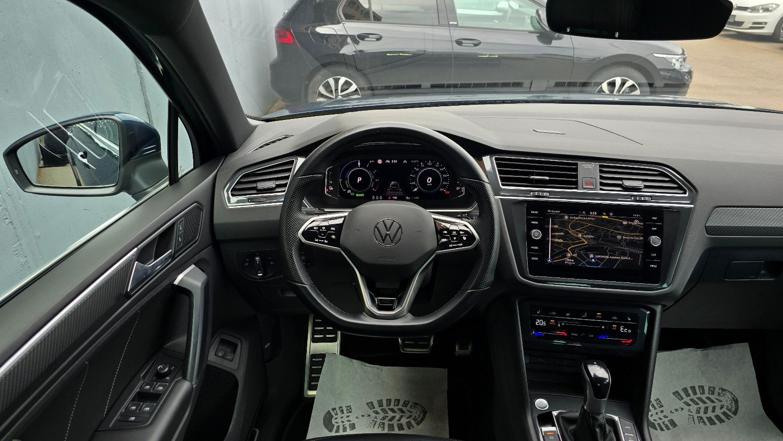 Volkswagen Tiguan 1.4 eHybrid DSG 3 x R-Line Pano/Leder/AHK