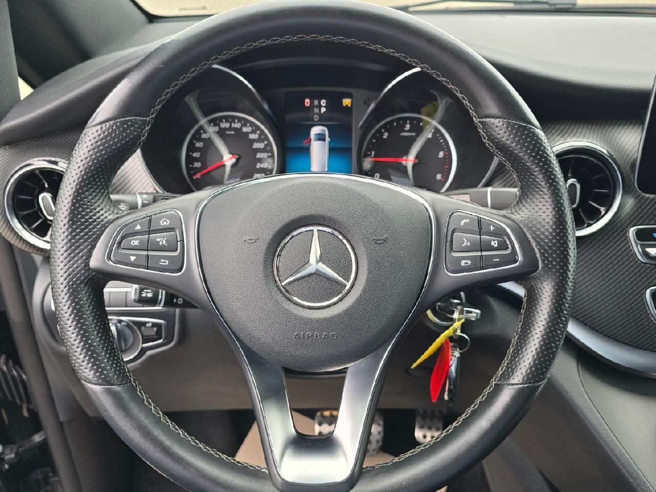 Mercedes-Benz V 300 300 d AVANTGARDE EDITION - Samsaru's Car Outlet