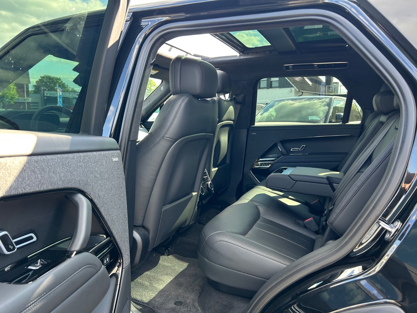 Range Rover Sport Autobiography - Samsaru's Car Outlet