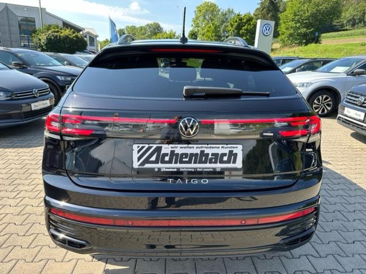 Volkswagen Taigo R-Line 1.0 TSI DSG - Samsaru's Car Outlet