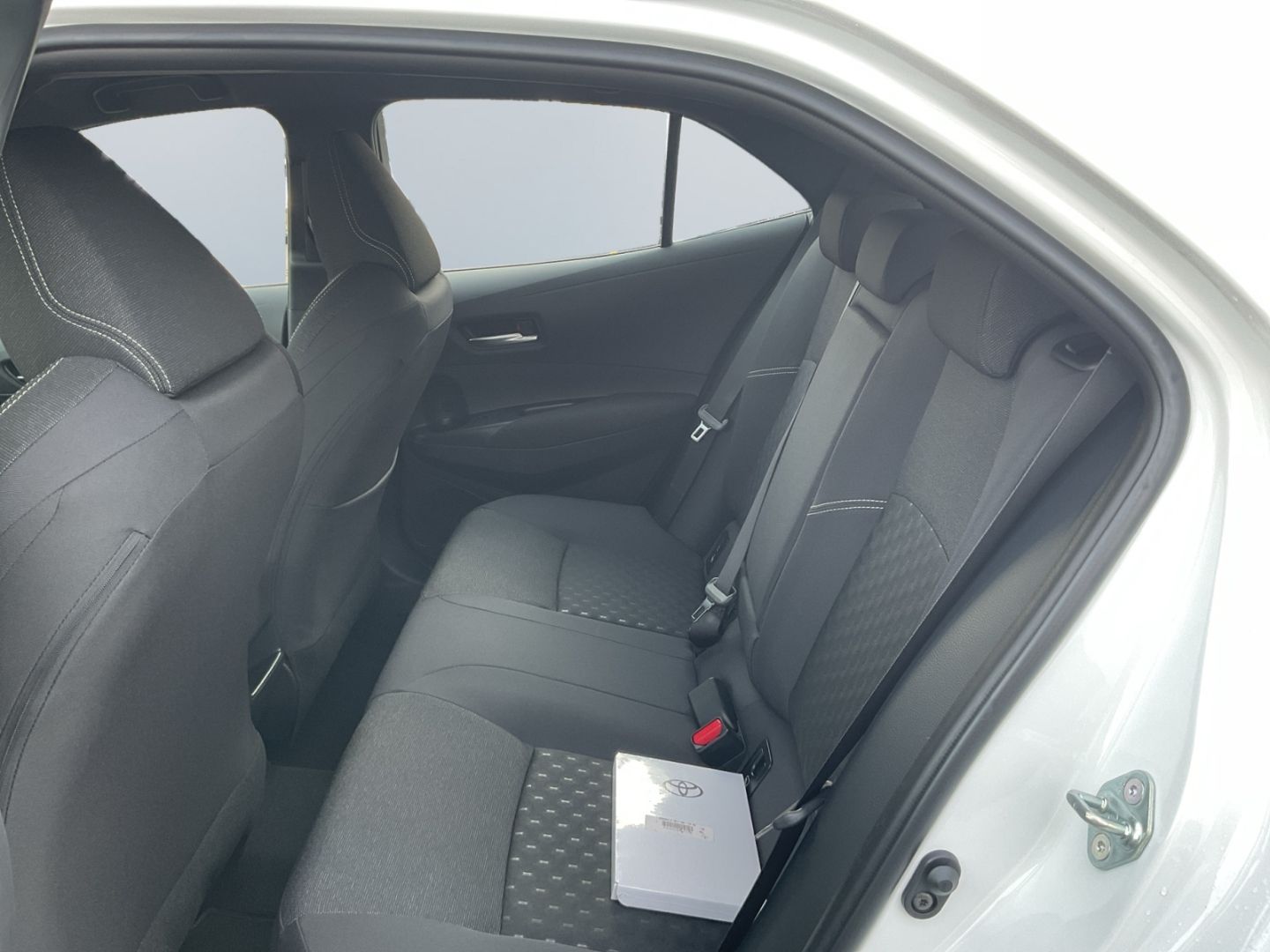 Toyota Corolla 1.8 Hybrid Comfort *LED*ACC*SHZ*CarPlay*