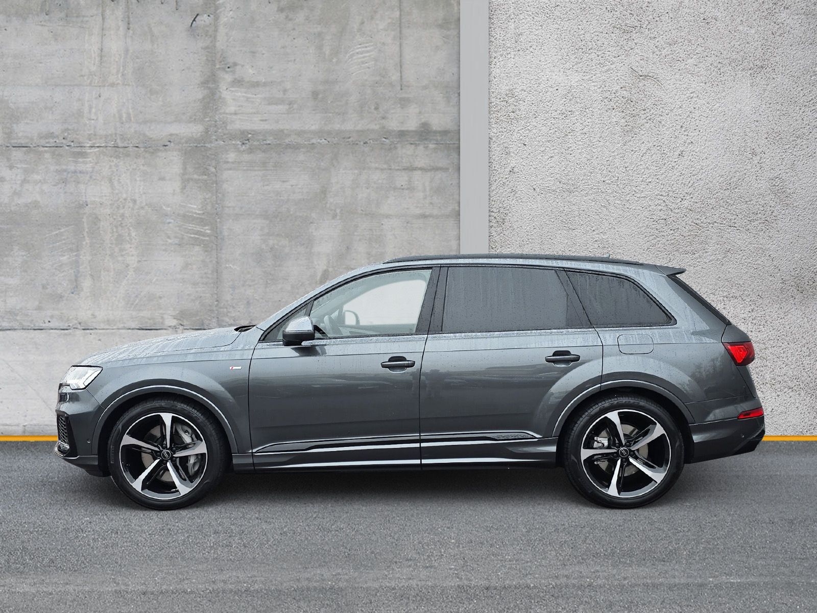 Audi Q7 55 TFSIe qu S line MATRIX AIR HuD AHK 21"