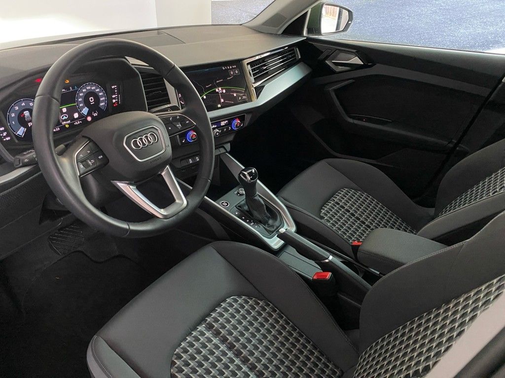 Audi A1 allstreet 30 TFSI ACC+LED+CARPLAY+PRIVACY+VC+