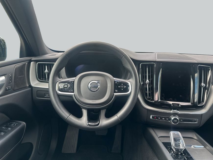 Volvo XC60 B4 D AWD Plus Dark