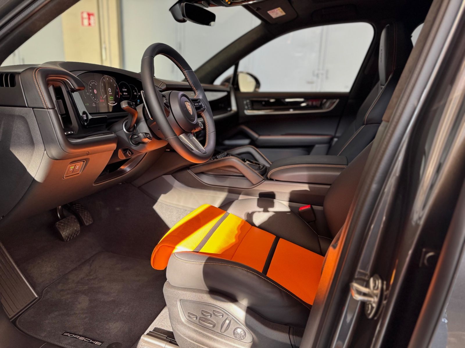 Porsche Cayenne E-Hybrid SB SH MATRIX HAL PANO LUFT TOP