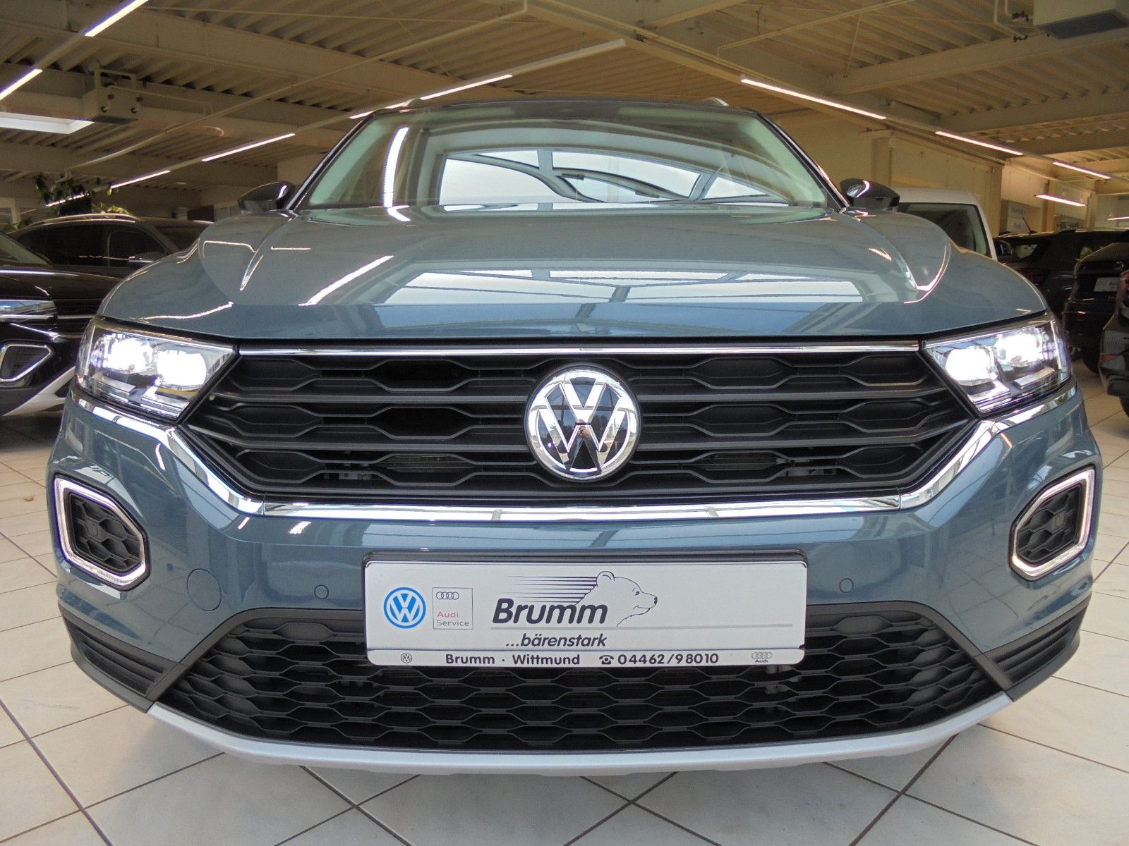 Volkswagen T-Roc 2.0TDI DSG - Samsaru's Car Outlet