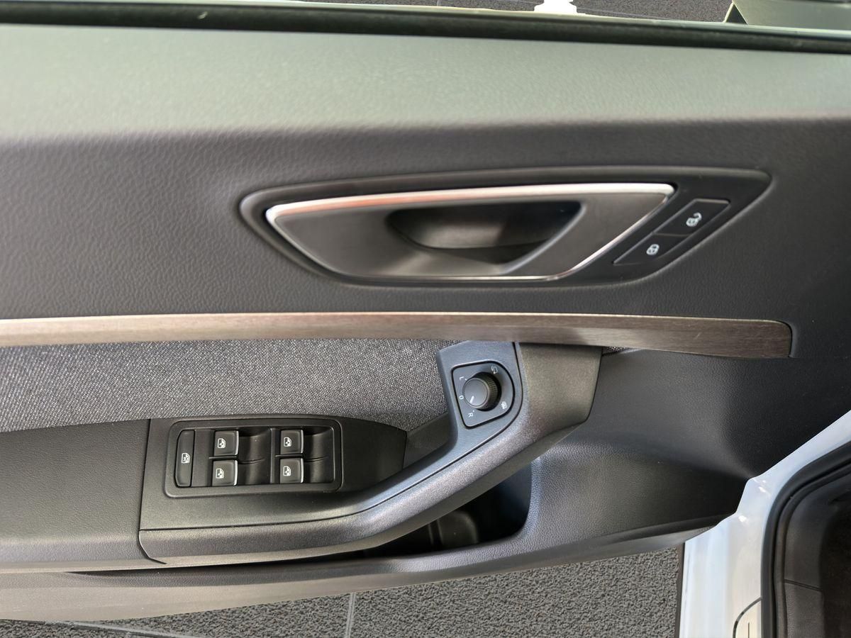 Seat Ateca Xperience DSG AHK/Navi/Kamera/LED/LichtAss