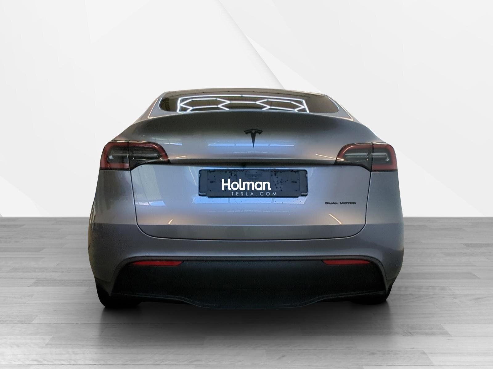 Tesla Model Y Long Range Dual Motor A.pilot AHK Pr. In