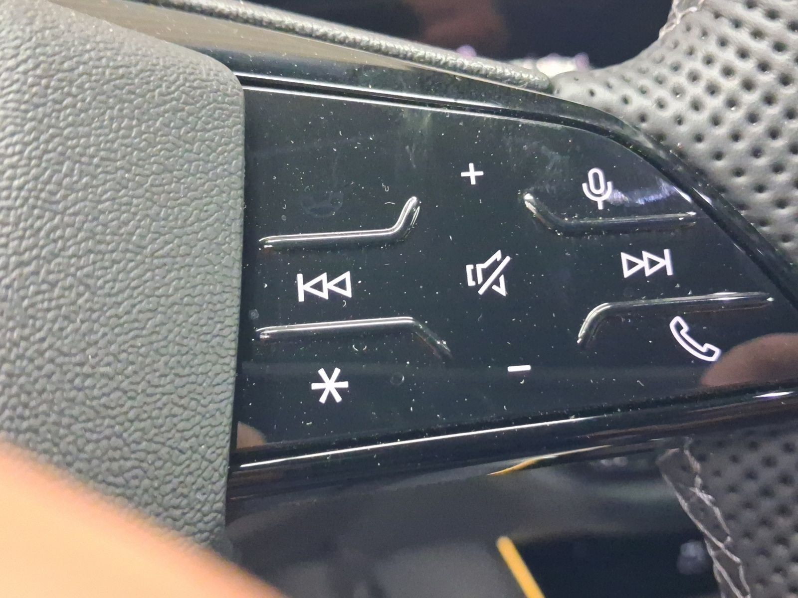 Audi A6 Avant eHybrid Q S LINE UPE93 AHK BF-DISPLAY M