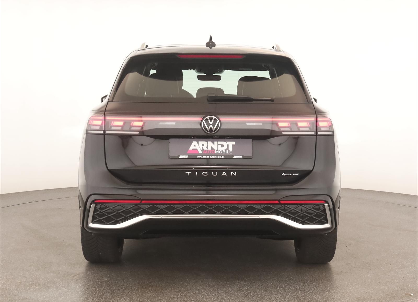 Volkswagen Tiguan 2.0 TDI 4M DSG R-Line Leder Pano Navi 360