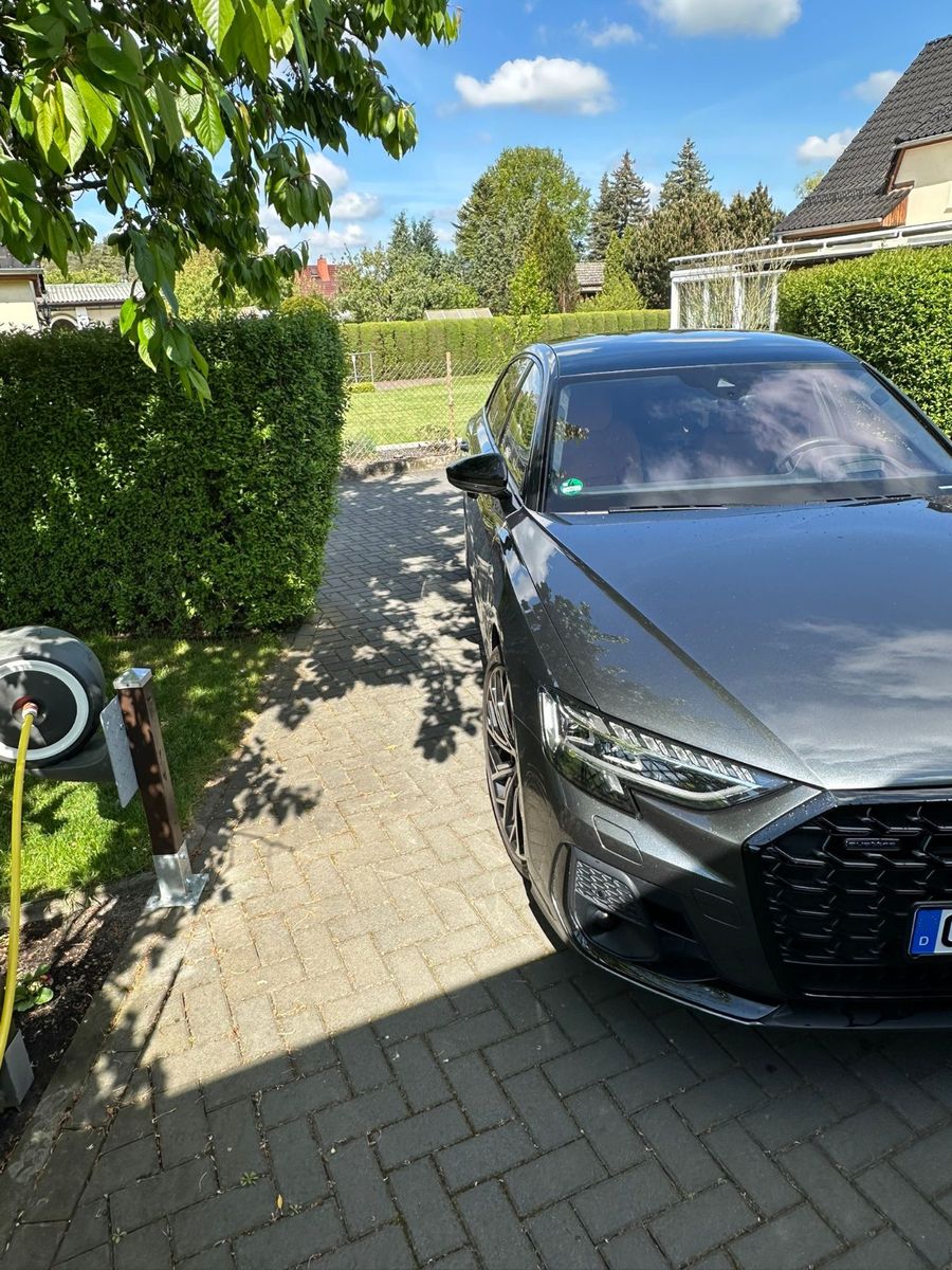 Audi A8 60 TFSI L quattro - Samsaru's Car Outlet