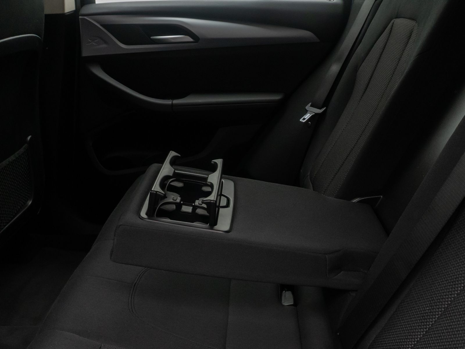 BMW X3 xD30e ACC 360°FernlichtAss HiFi Alarm HUD DAB