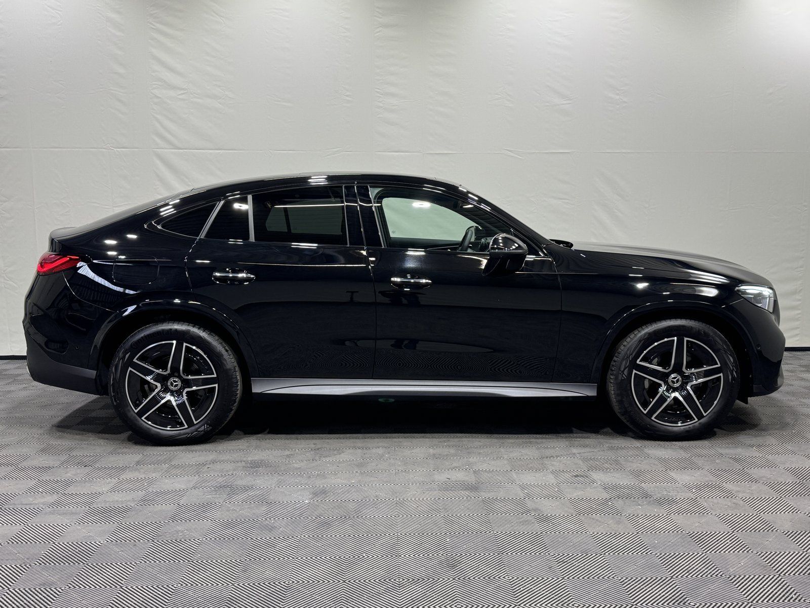Mercedes-Benz GLC 300 d 4M AMG Night 360° Distro AHK Digital