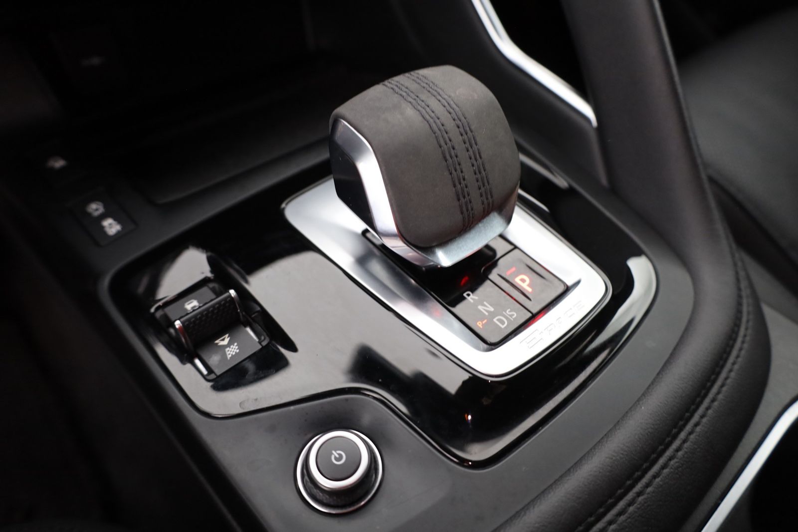 Jaguar E-PACE 2.0 Aut. AWD LED Panorama Memory 360° ACC
