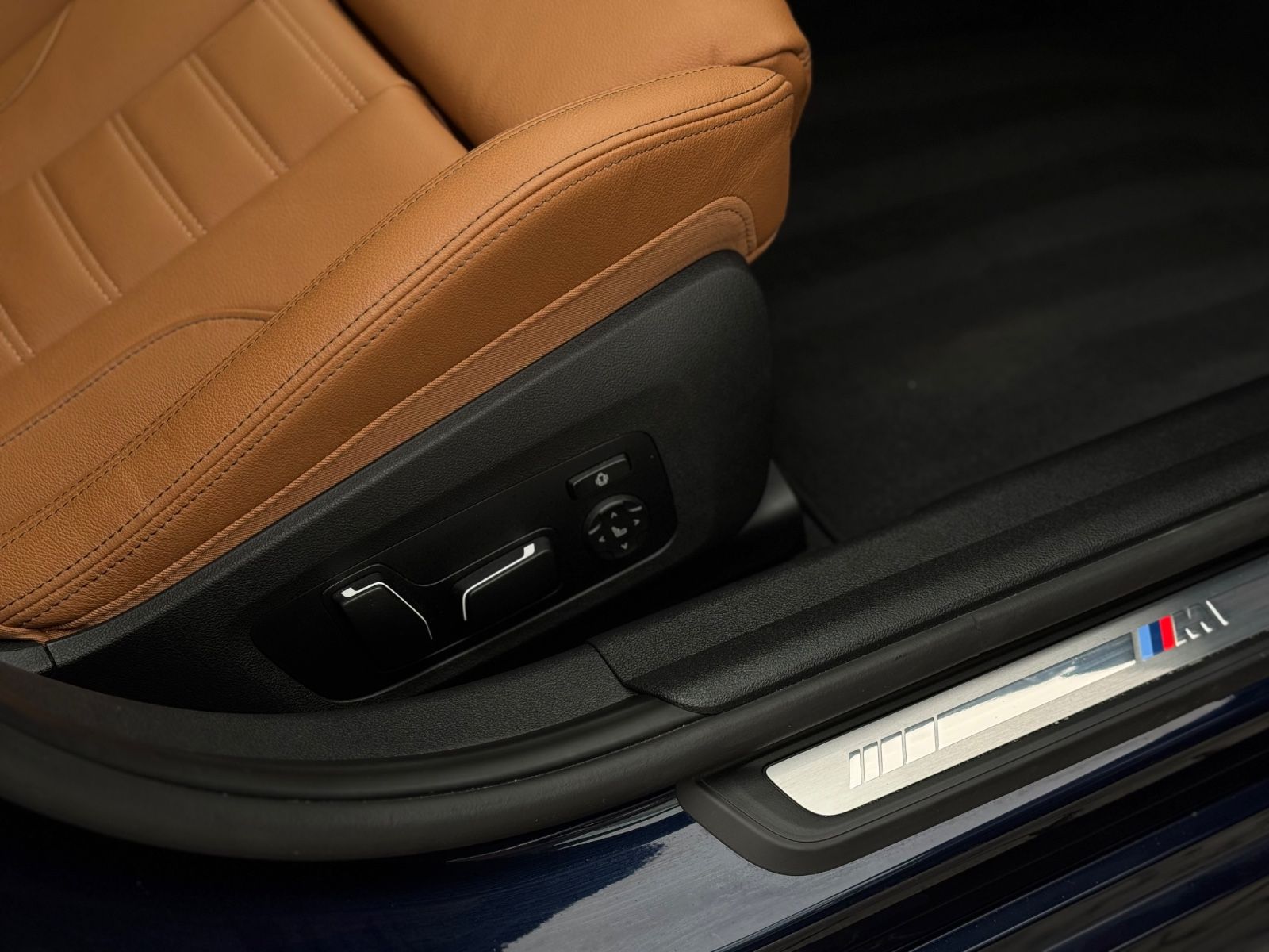 BMW 320d xD MSport/M-Sitze/AdapFahr/Pano/H&K/UVP86T€