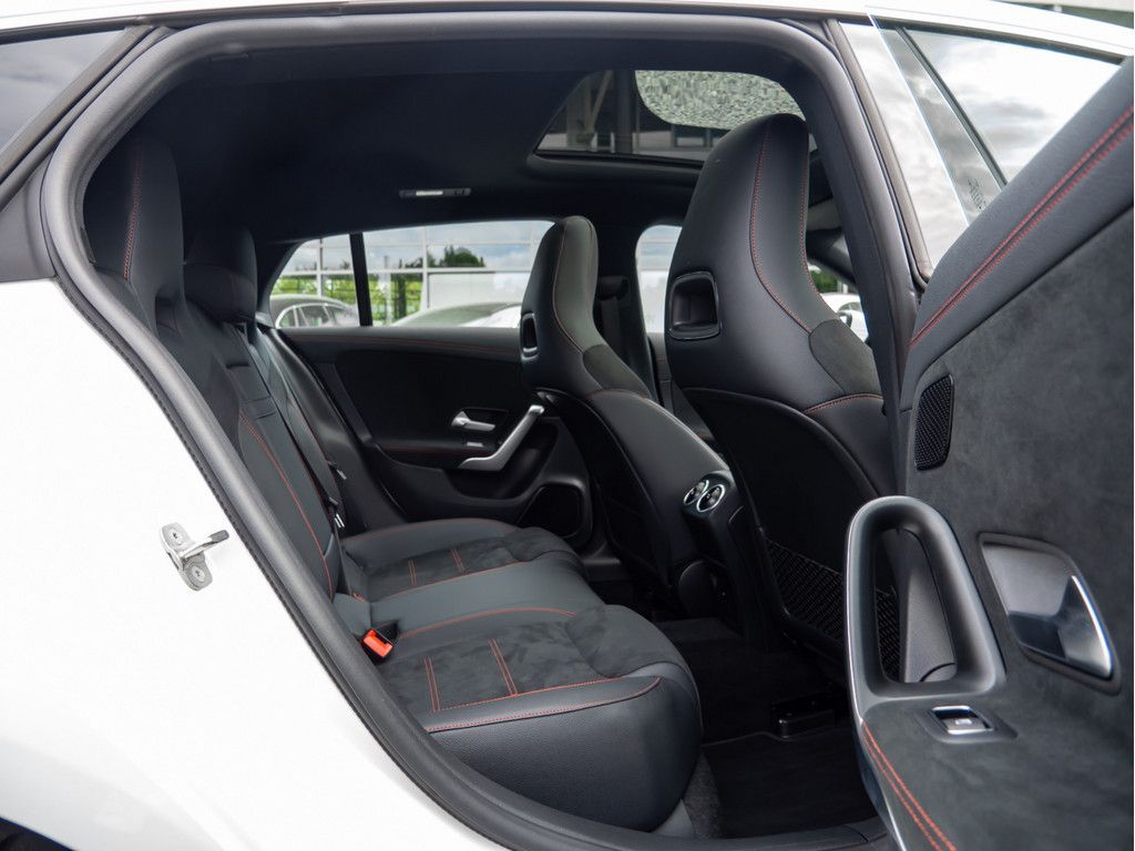 Mercedes-Benz CLA 250 SB 4M AMG Sport Premium - Samsaru's Car Outlet