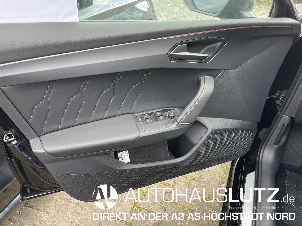 Cupra CUPRA Leon 1.5 eTSI - Samsaru's Car Outlet