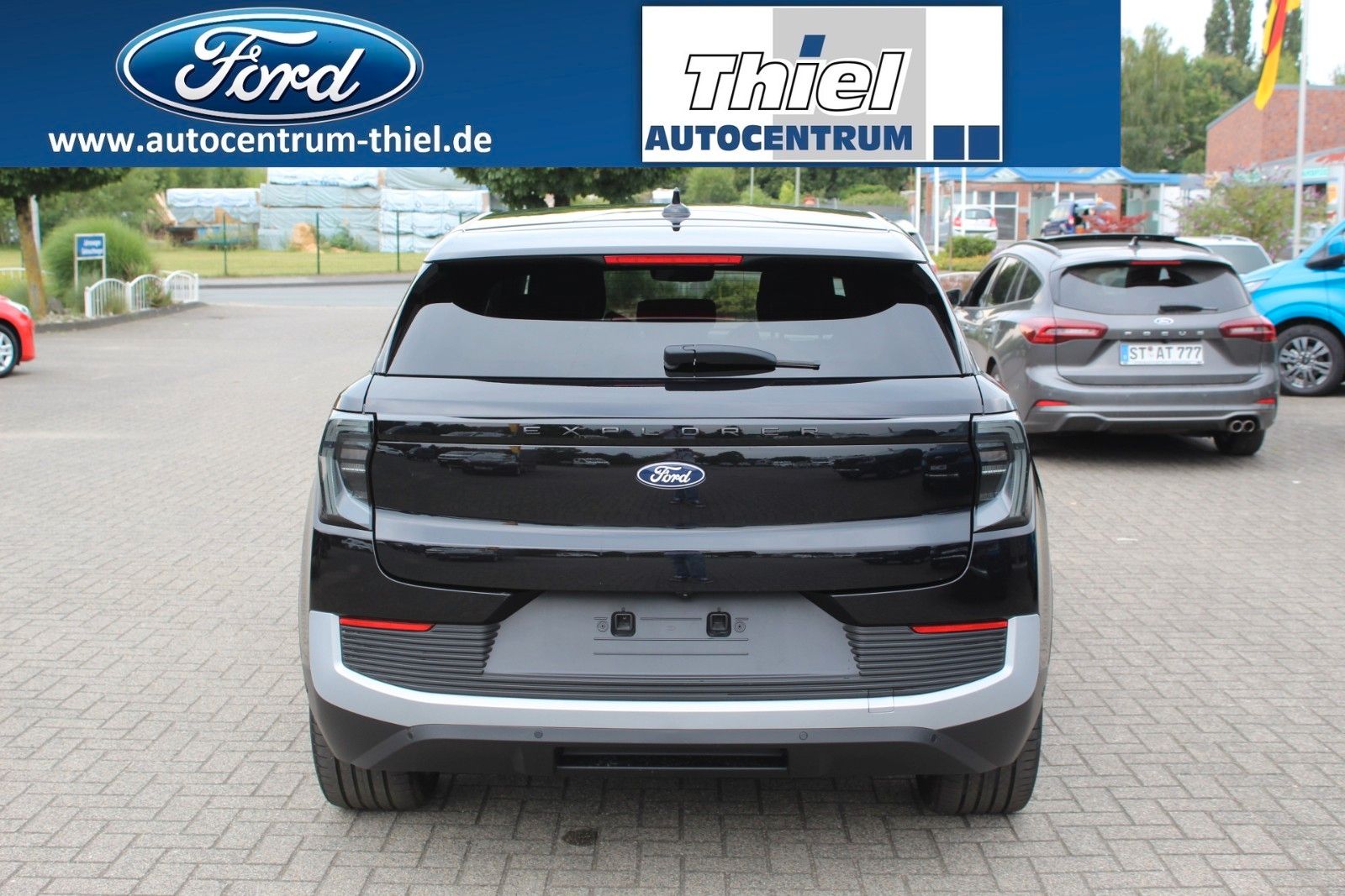 Ford Explorer Premium AWD Pano+Fahr-Assist+AHK+Ergo