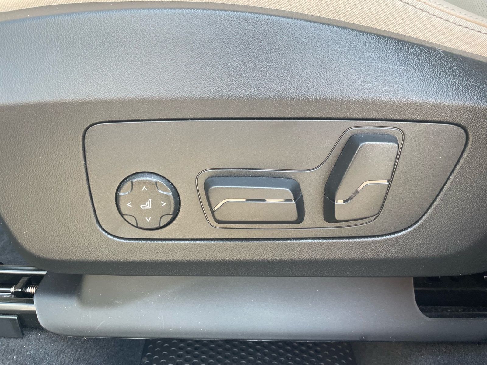 BMW X1 xDrive23d xLine || AHK ACC Pano Massage
