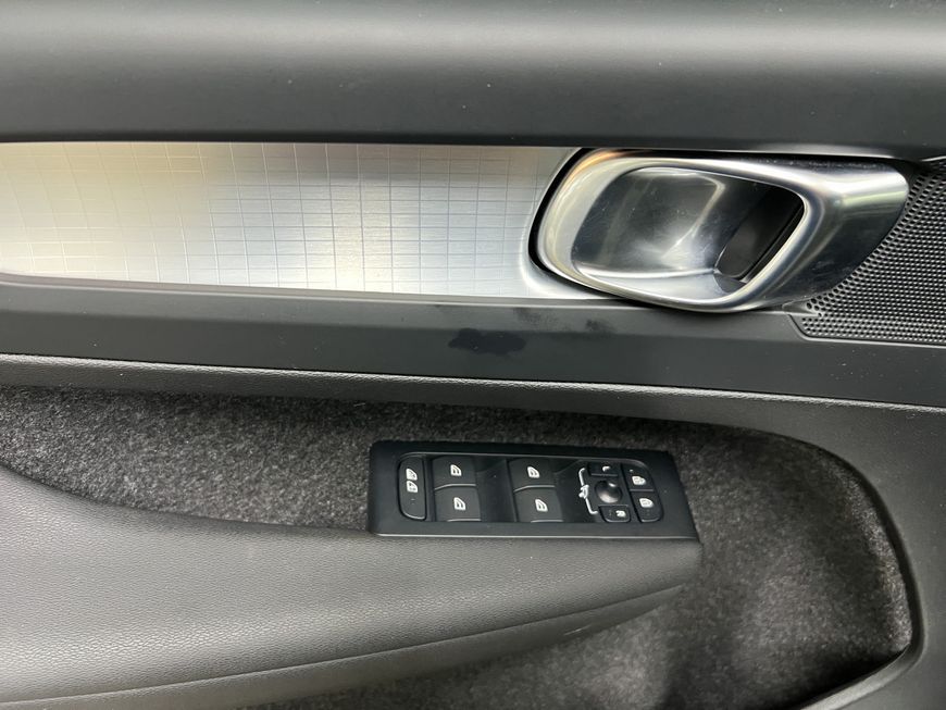 Volvo XC40 B3 B DKG Core AHK