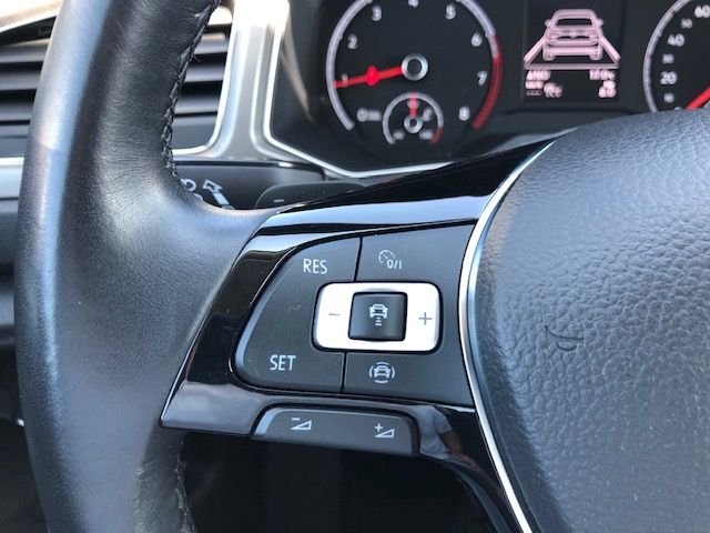 Volkswagen T-Roc Style - Samsaru's Car Outlet