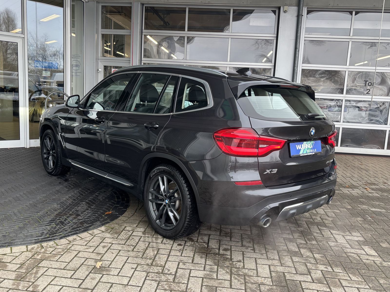 BMW X3 30d xDrive Luxury Line AHK ACC LEDER HUD LED
