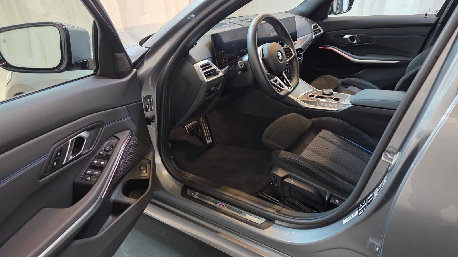 BMW 320 3 Touring 320 d xDrive M Sport Kamera 360