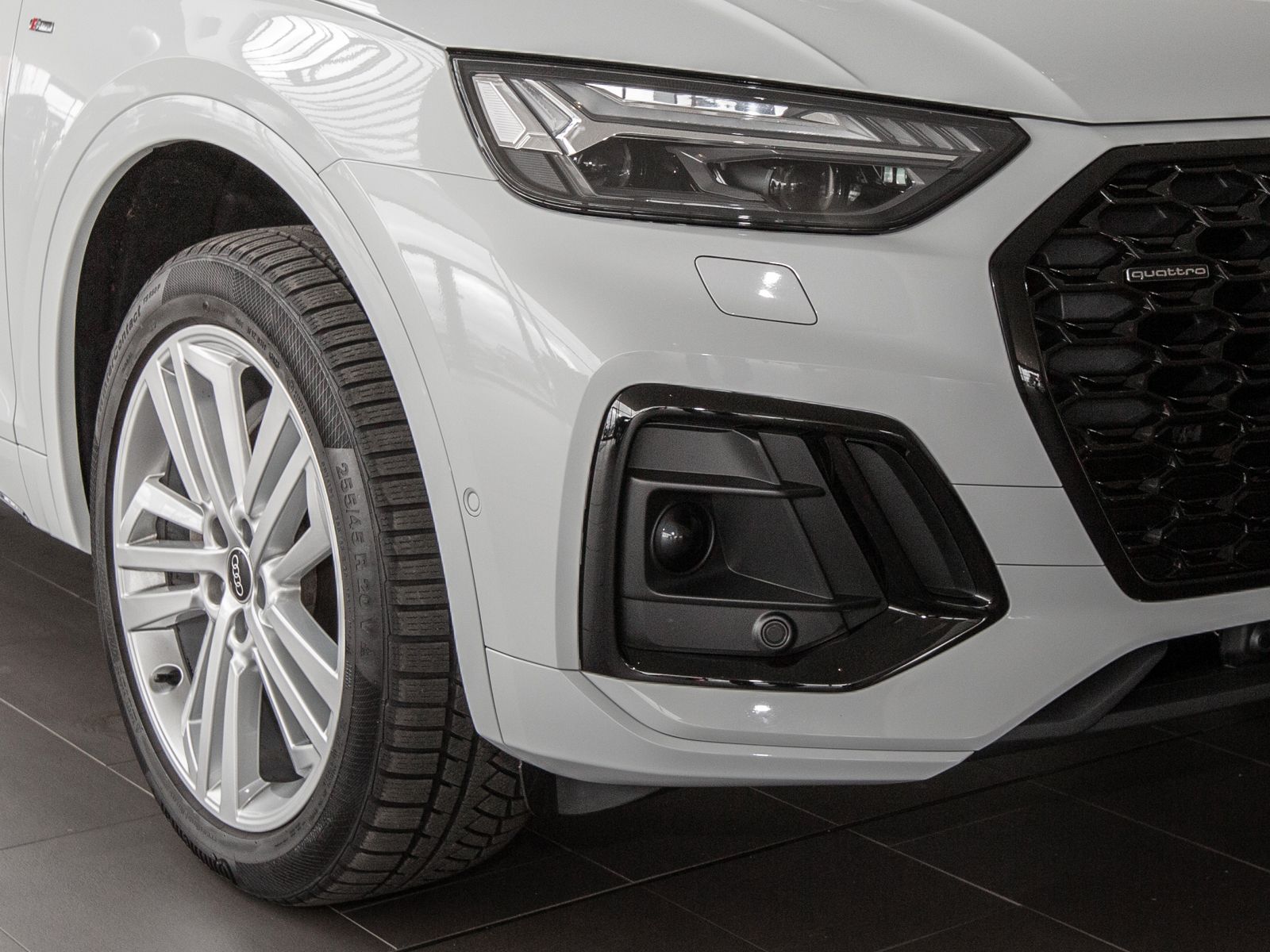 Audi Q5 Sportback 40 TDI quattro S line - Samsaru's Car Outlet