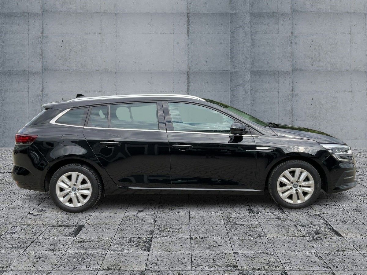 Renault Megane Grandtour 1.6 e-Tech - Samsaru's Car Outlet